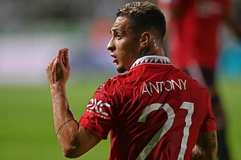 Antony trong màu áo MU tại Old Trafford