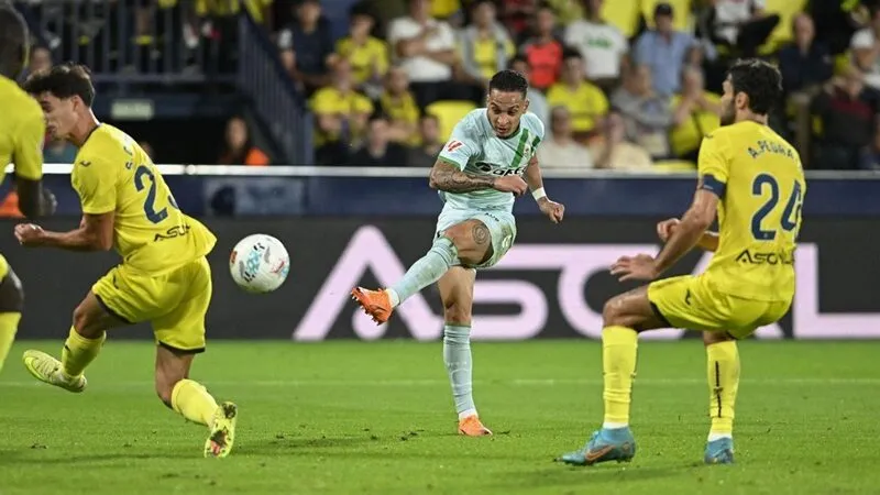 Antony rực sáng tại La Liga trong màu áo Real Betis.